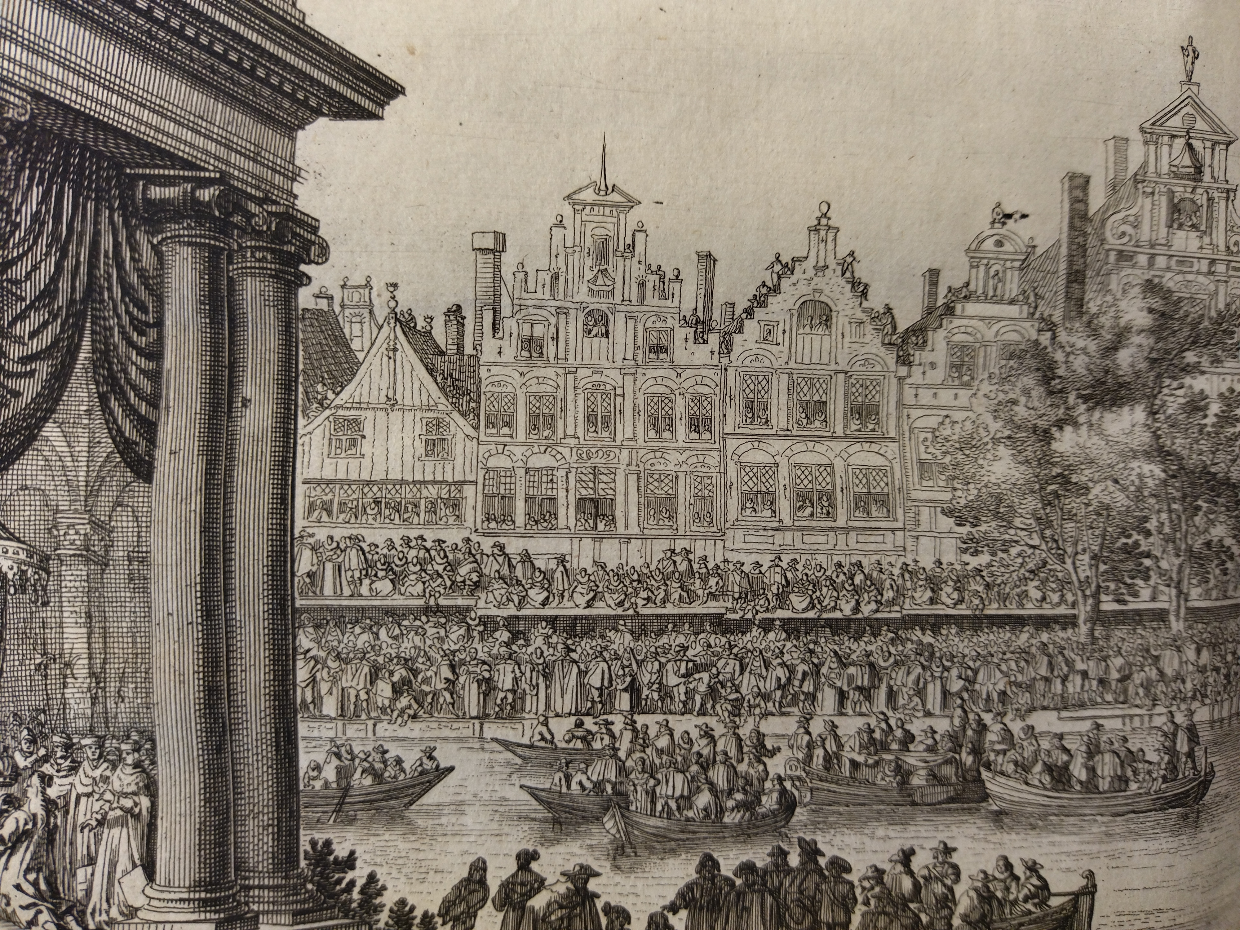 Fig 2 Crowds for Marie de Médiciss entry into Amsterdam Salomon Savery after Simon Jacobsz de Vlieger Etching Detail from plate 7 in Caspar Barlaeus Blyde inkomst der Maria de Medicis t Amsterdam